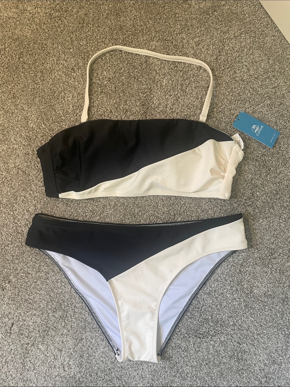 NWT Cupshe Black / Cream Colorblock Bandeau Bikini Set Sz M underwire padded